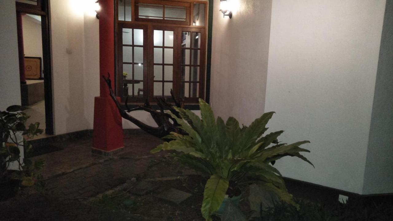 בטרמולה Hotel Mandakini מראה חיצוני תמונה